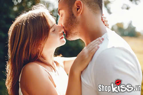 Hướng dẫn hôn đúng cách điêu luyện khiến đối phương say đắm 4 Hôn đúng cách khi yêu