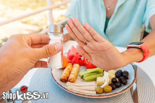 Tại sao đến tháng bụng lại to ra? Cách khắc phục thế nào? 4 Nguyên nhân tại sao đến tháng bụng lại to ra?