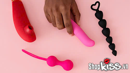 Cách dùng combo sextoy đúng cách: Trình tự và mẹo trải nghiệm 6 Cách dùng combo sextoy an toàn
