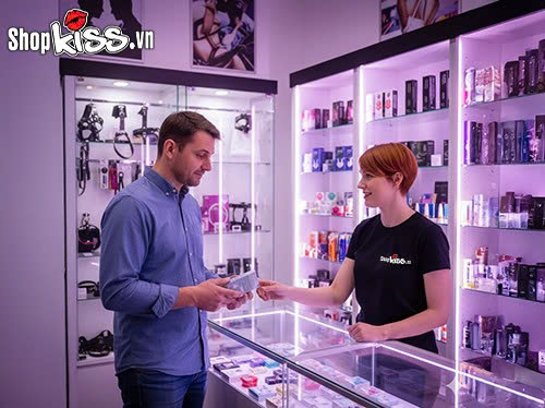 Bật mí cách mua bao cao su không ngại cho người mới 6 Cách mua bao cao su không ngại tại cửa hàng