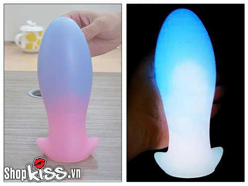 Phích cắm hậu môn cỡ lớn có dạ quang phát sáng (HM77X - HM77XA) 18 Phích cắm hậu môn cỡ lớn có dạ quang phát sáng giá rẻ